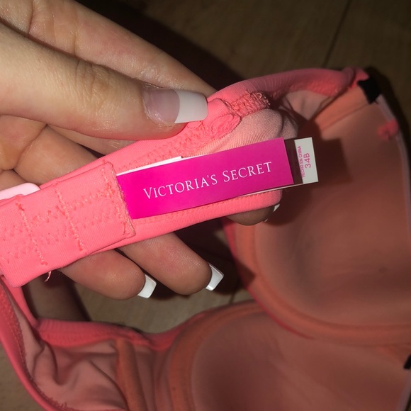 Used Victoria’s Secret triangle bikini top only - Picture 3 of 3